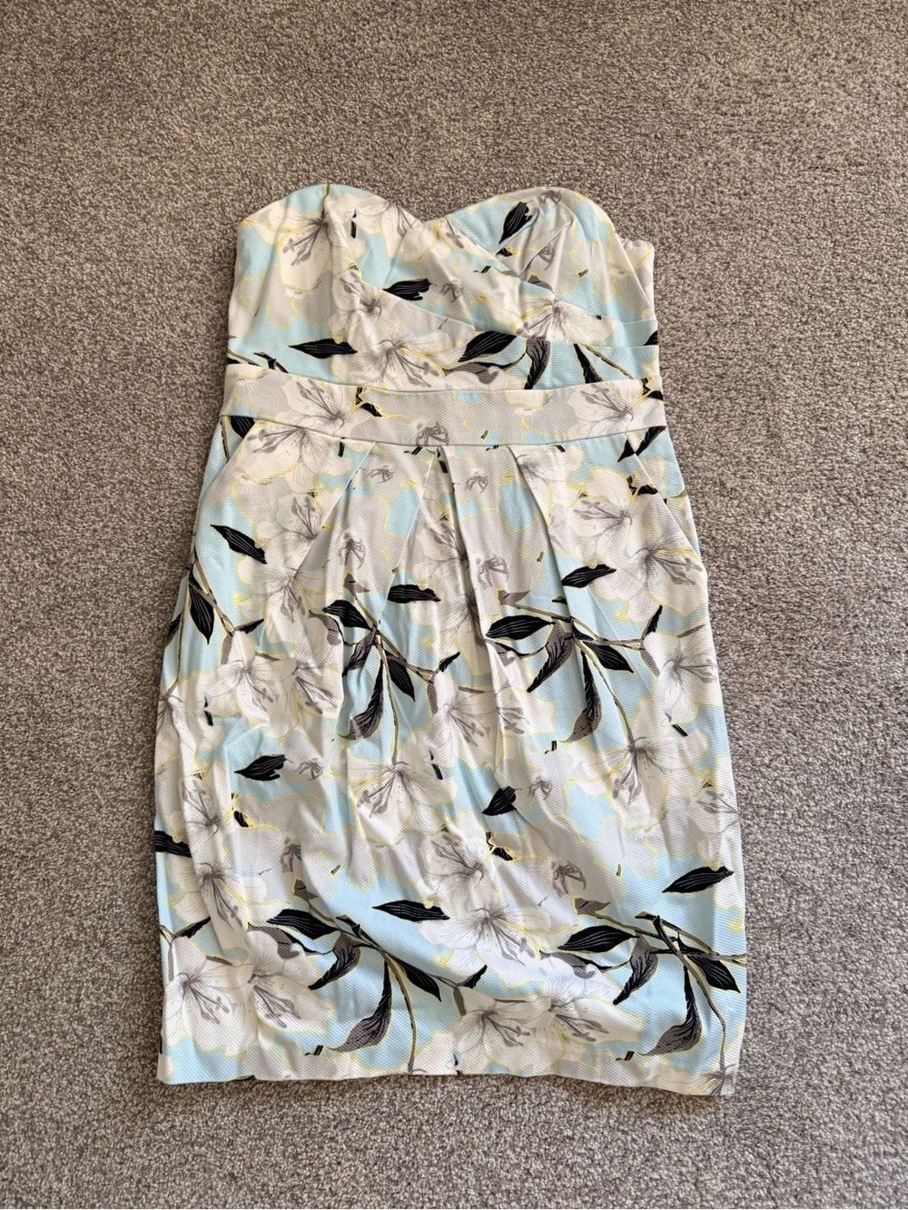 Ricki’s Floral Strapless Dress – Size 8
